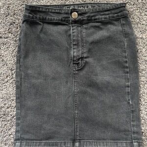 American Eagle- Denim Skirt